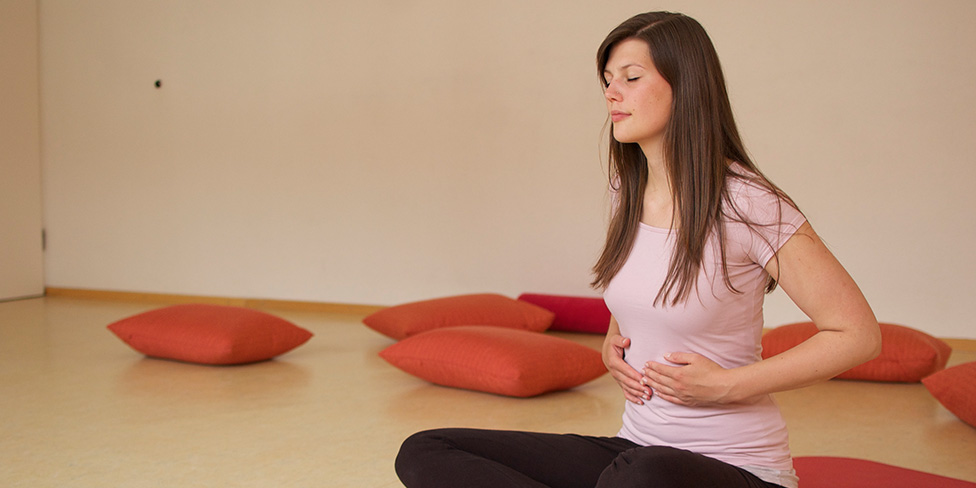 harmonie-und-innerer-frieden-durch-langsame-und-meditative-yoga-asanas-5
