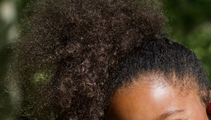 afrohaare-und-locken-pflegen-stylen